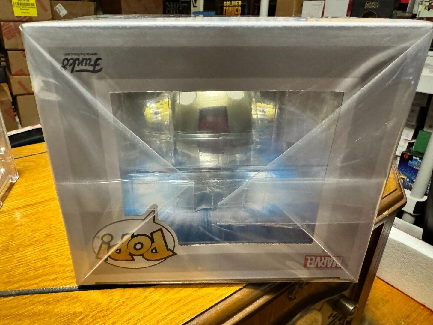 Funko Pop! Deluxe: Marvel - Iron Man with Gantry (Metallic) (Glows in the Dark)