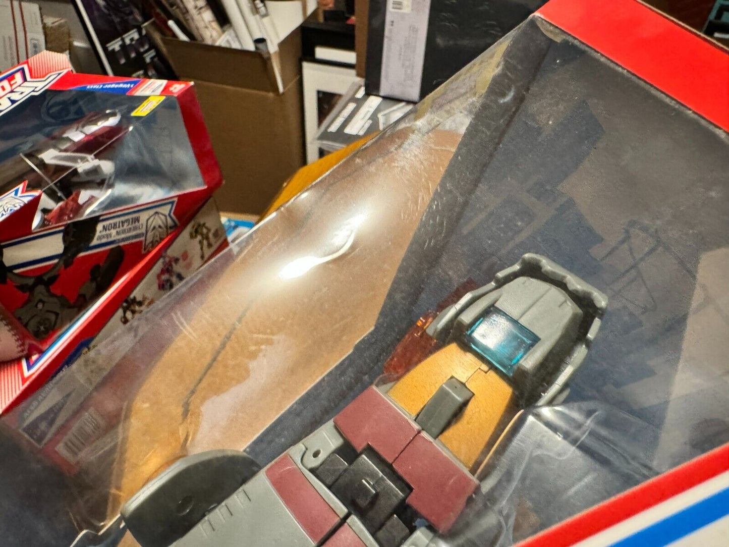 Hasbro Transformers: Animated - Voyager Class Grimlock