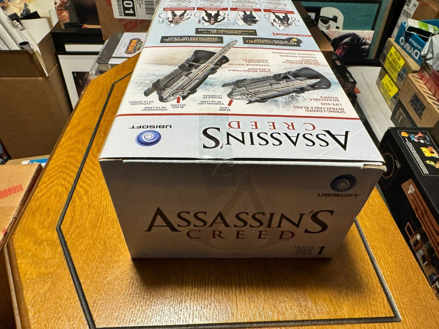 Assassin's Creed Pirate Hidden Blade with Gauntlet & Skull Buckle McFarlane Toys