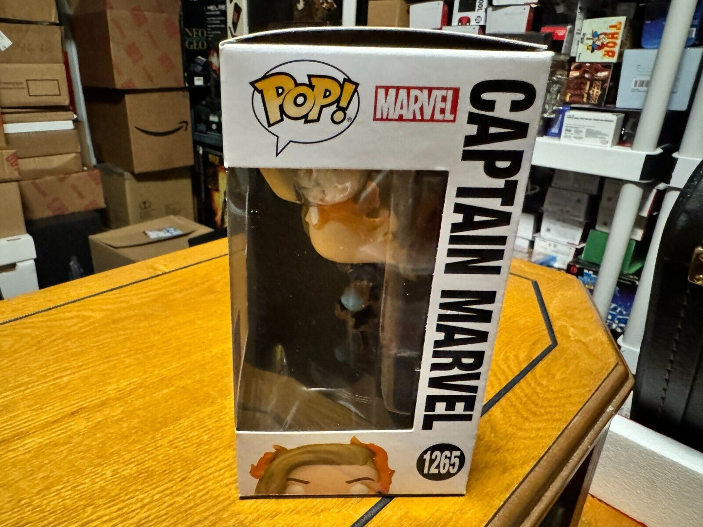 Funko Pop! Vinyl - Captain Marvel - Marvel Collector Corps (Exclusive) #1265
