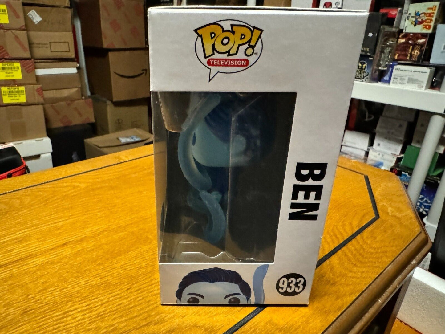 Funko Pop! Vinyl: The Umbrella Academy - Ben (Glows in the Dark) #933