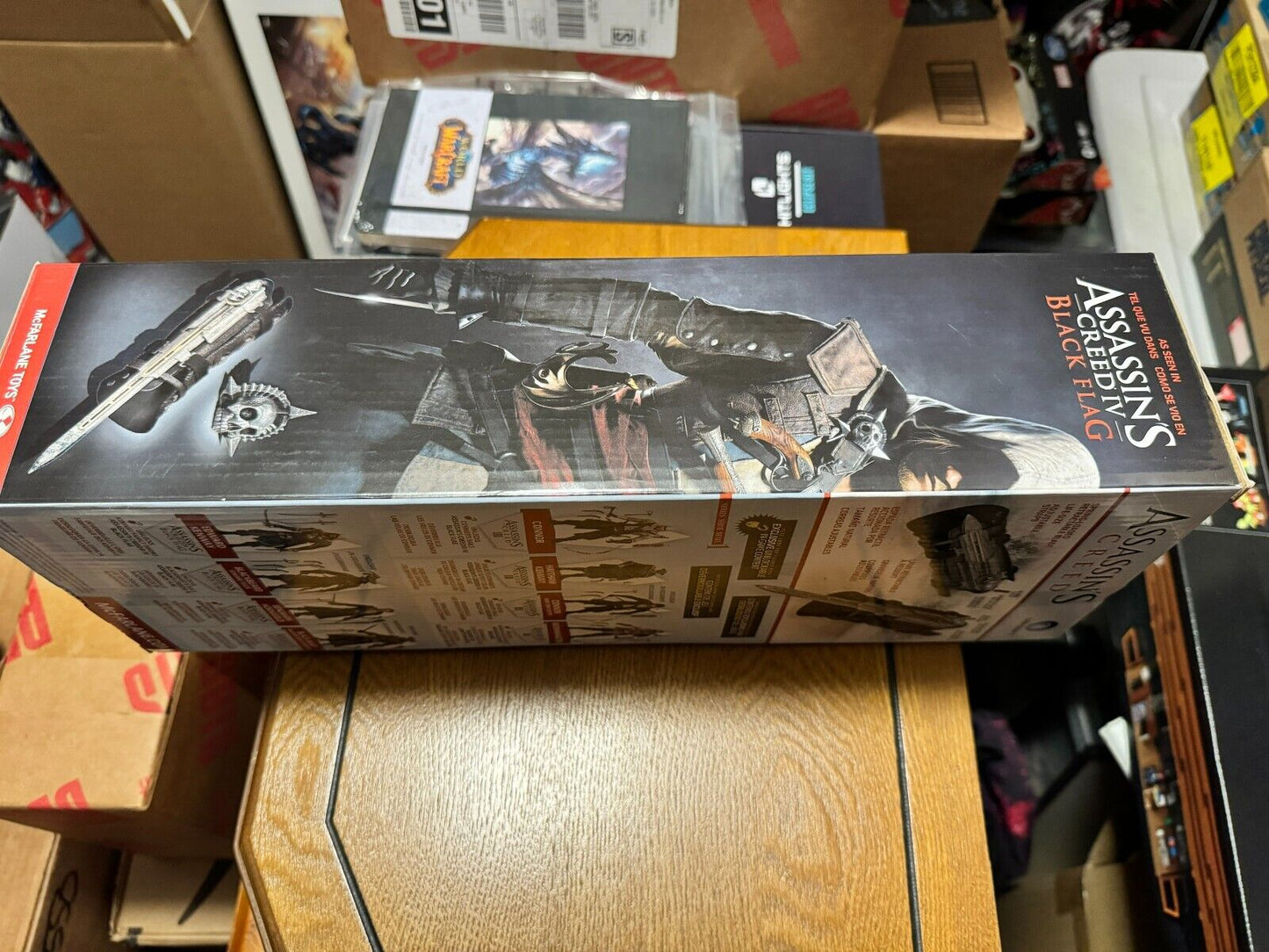 Assassin's Creed Pirate Hidden Blade with Gauntlet & Skull Buckle McFarlane Toys
