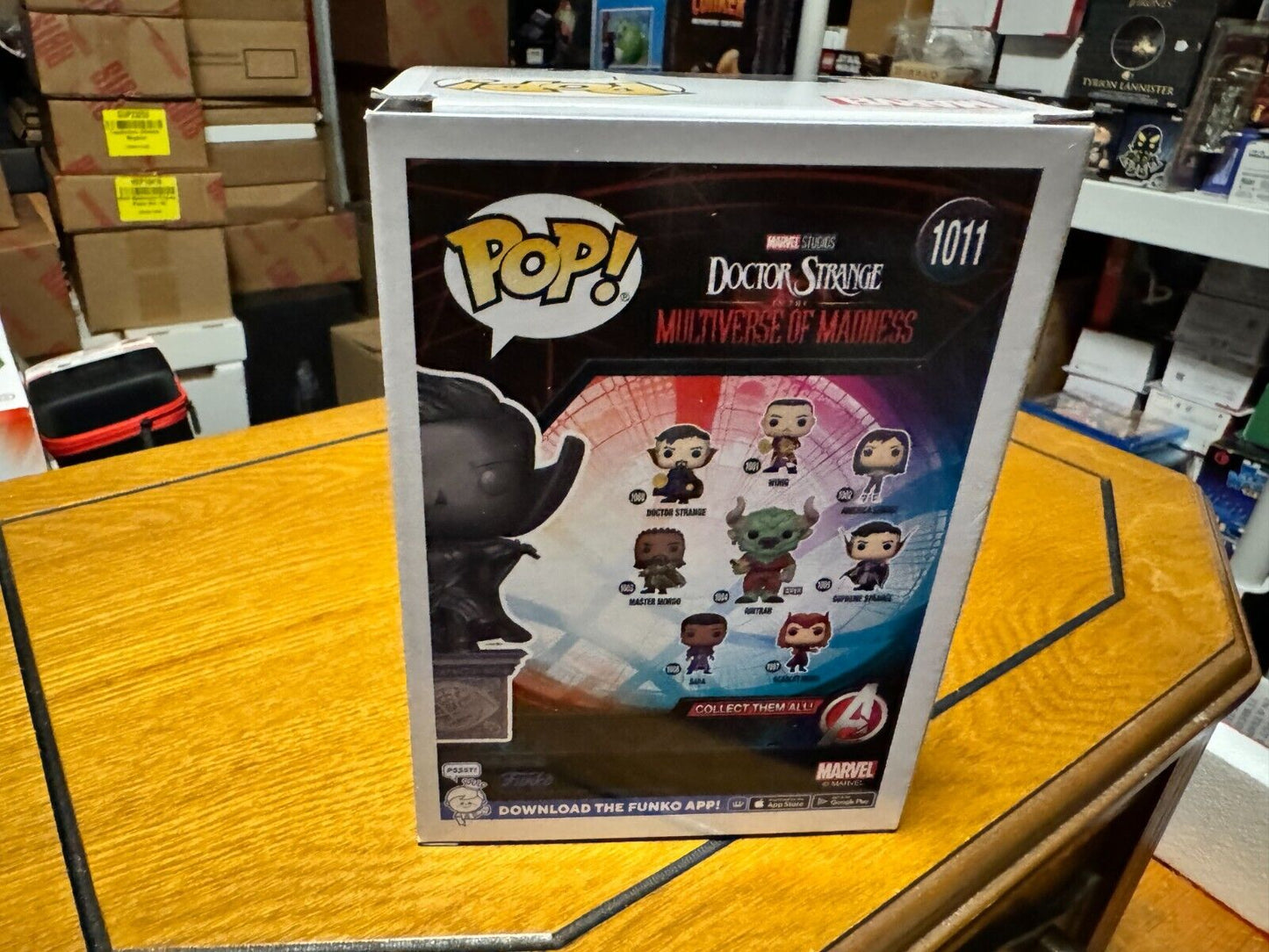 Funko POP! Doctor Strange Statue #1011 Marvel Collector Corps