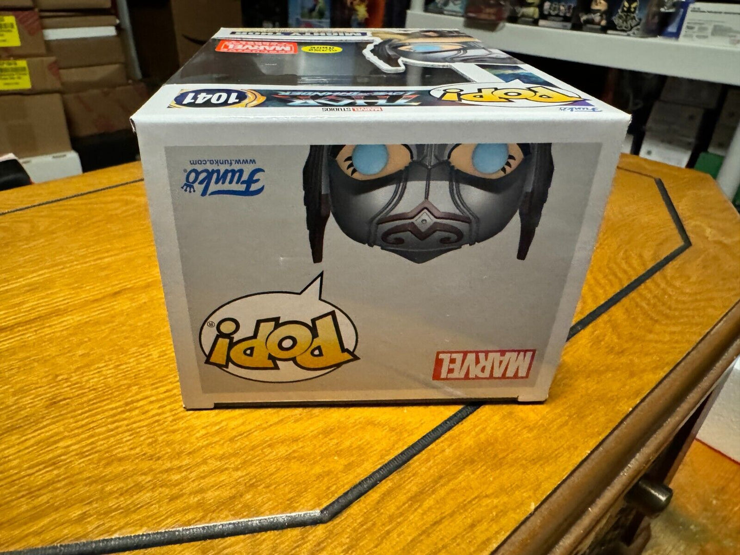 Funko Pop Mighty Thor 1041 Marvel Collector Corps Exclusive Vinyl Figure Glows