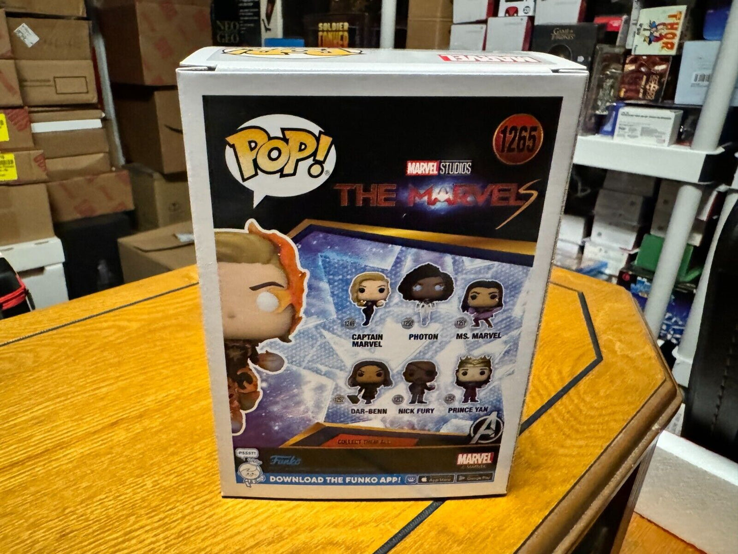 Funko Pop! Vinyl - Captain Marvel - Marvel Collector Corps (Exclusive) #1265