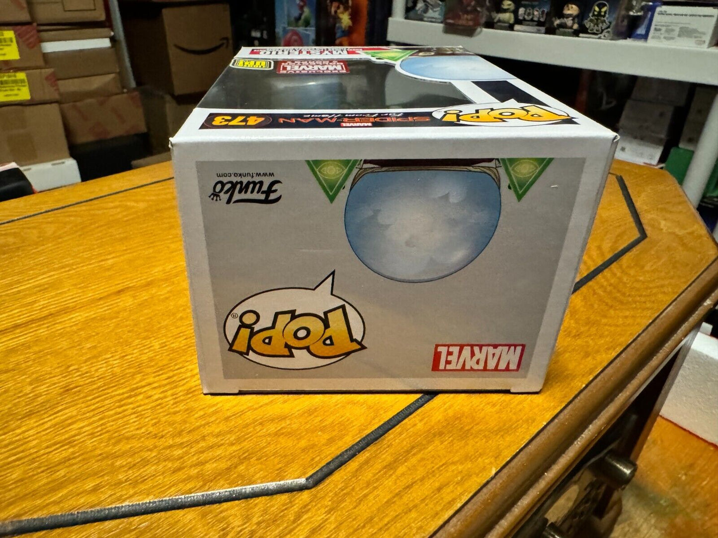 Funko Pop! Mysterio 473 Spiderman Far From Home Lights Up Marvel Collector Corps