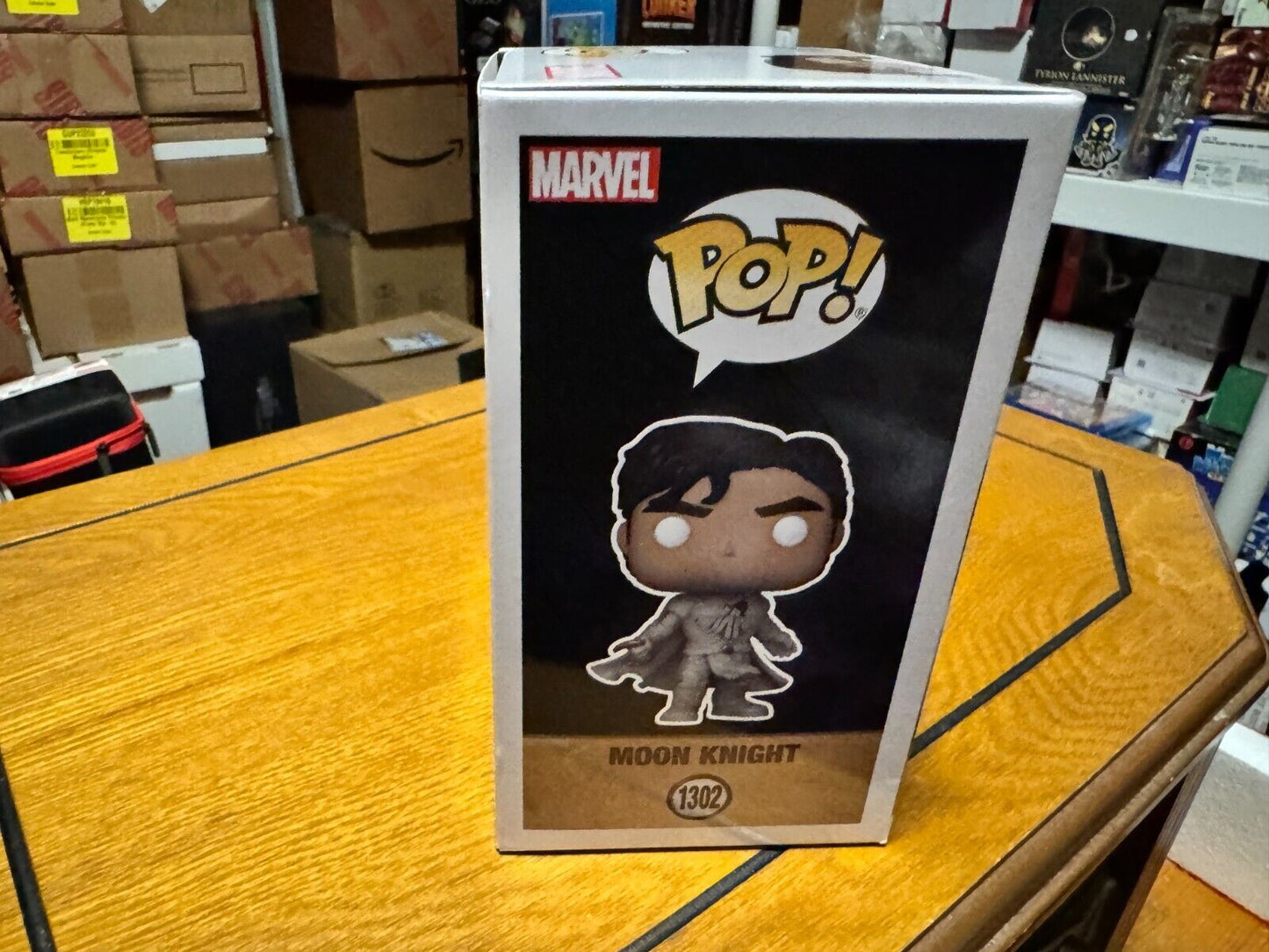 Funko Pop Moon Knight #1302 (Glow in the dark) Marvel Collector's Corps