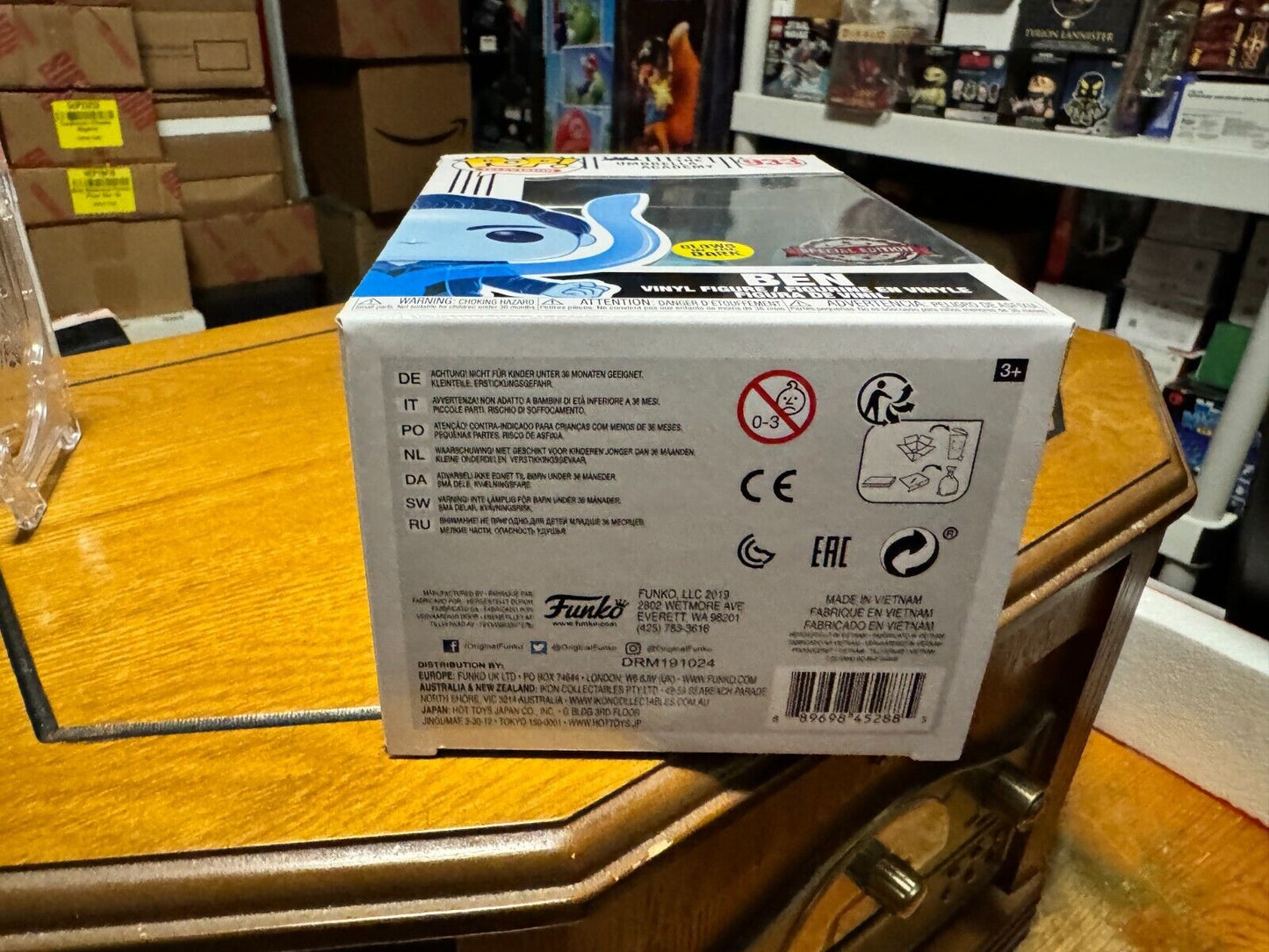 Funko Pop! Vinyl: The Umbrella Academy - Ben (Glows in the Dark) #933
