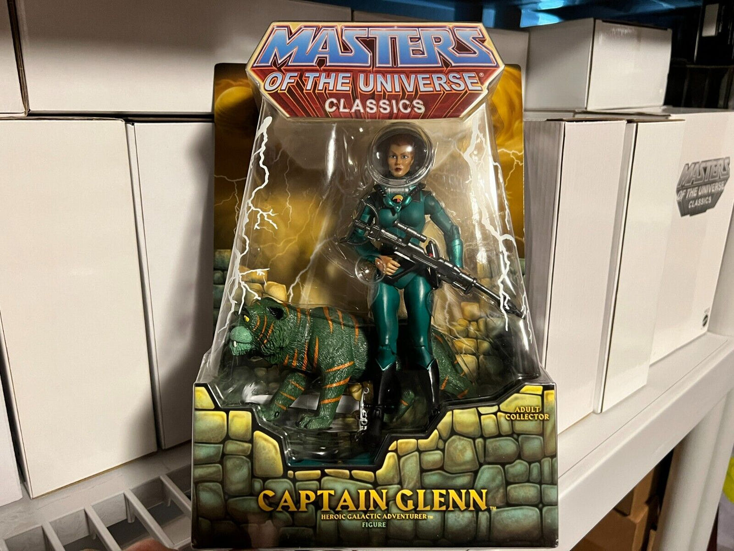 Mattel MOTU Classics Captain Glenn with Cringer SDCC with mailer box