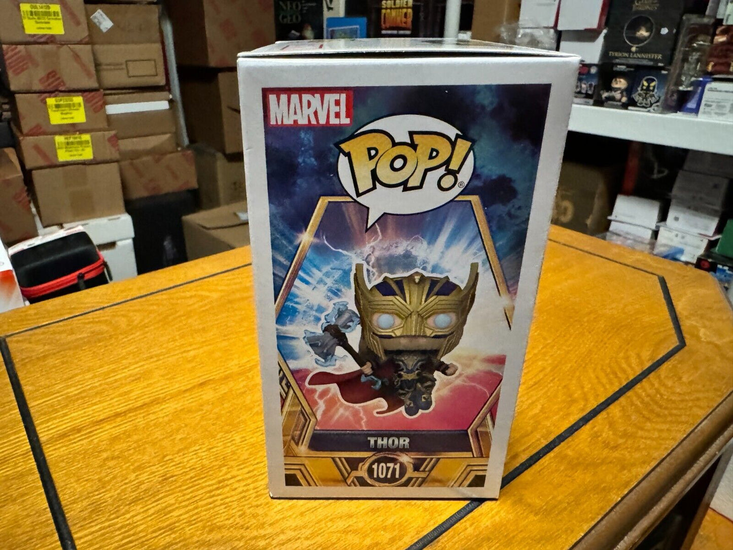 Funko Pop! Vinyl - Thor - Marvel Collector Corps (Exclusive) #1071