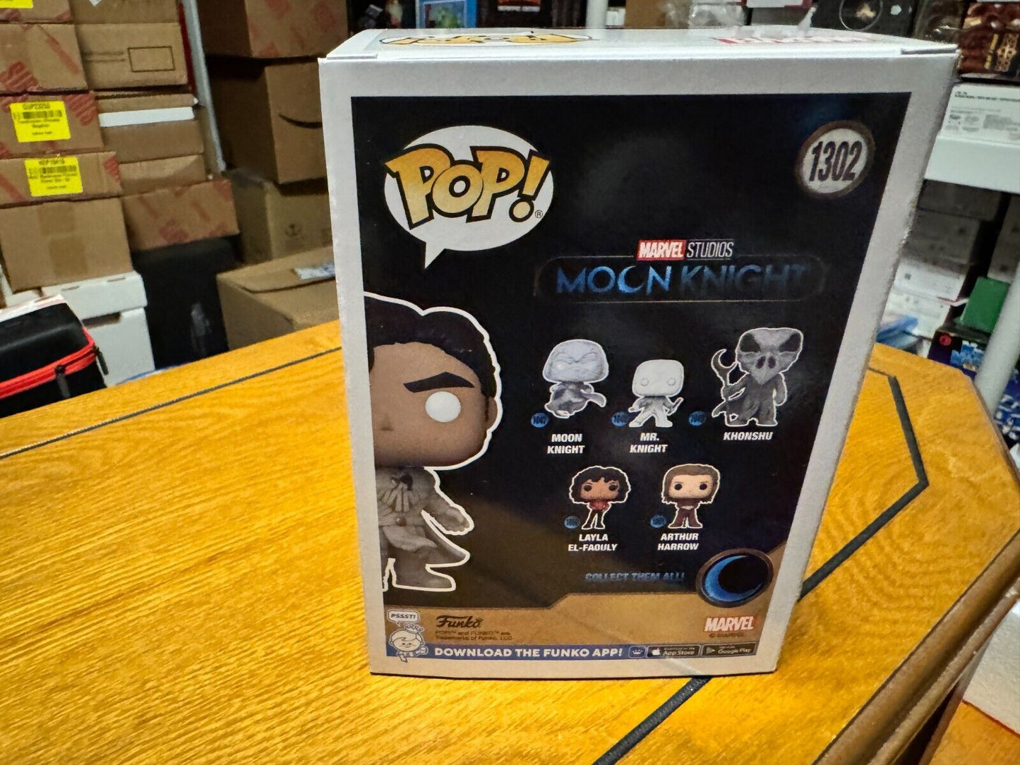 Funko Pop Moon Knight #1302 (Glow in the dark) Marvel Collector's Corps