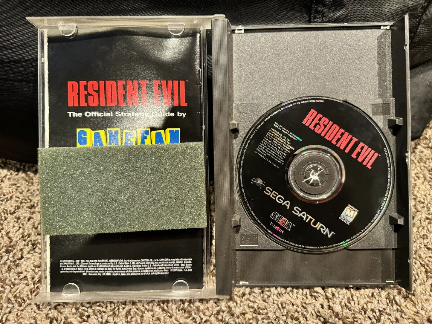 Resident Evil CIB - Sega Saturn