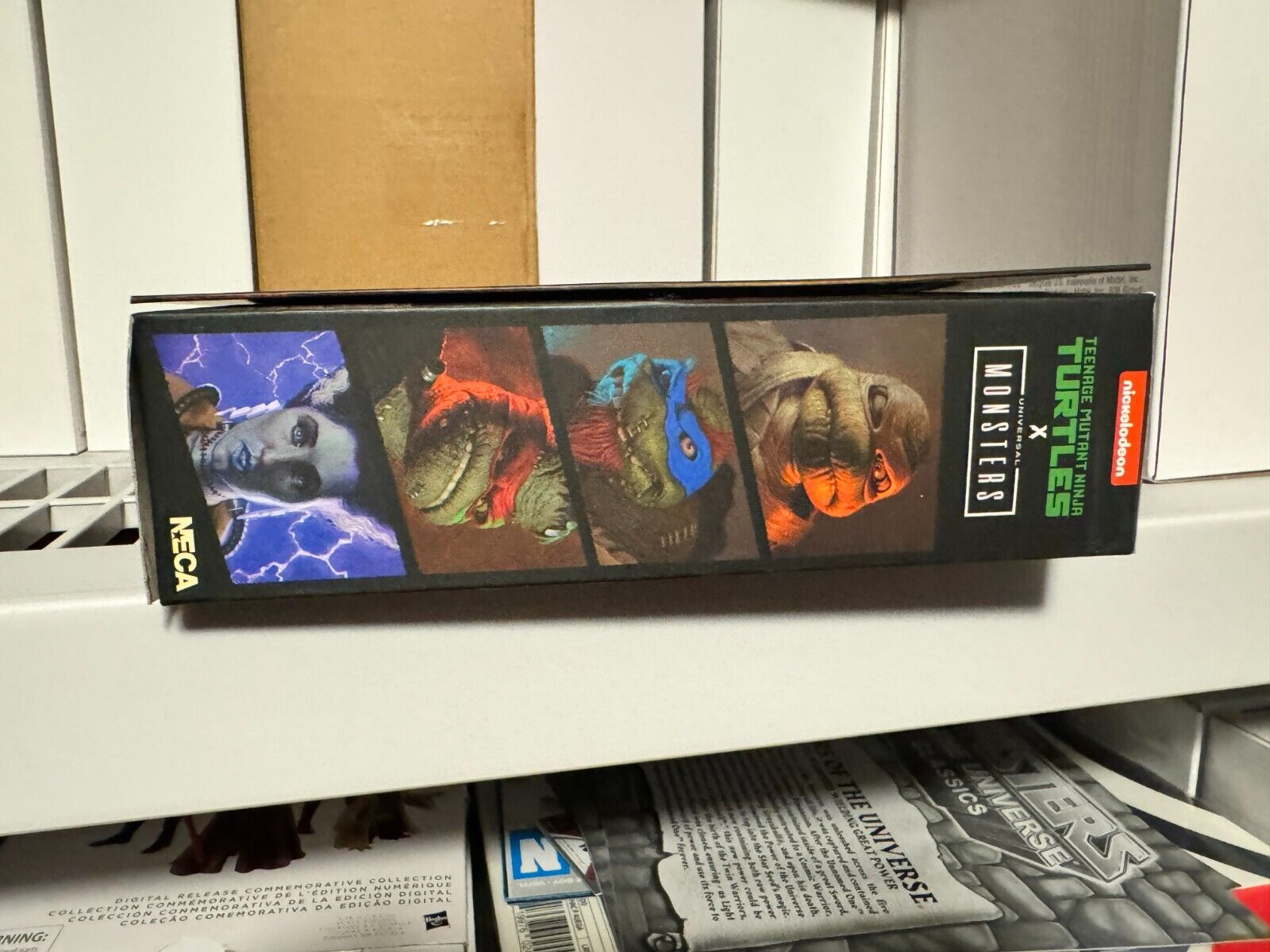 NECA Teenage Mutant Ninja x Turtles Universal Monsters - Michelangelo