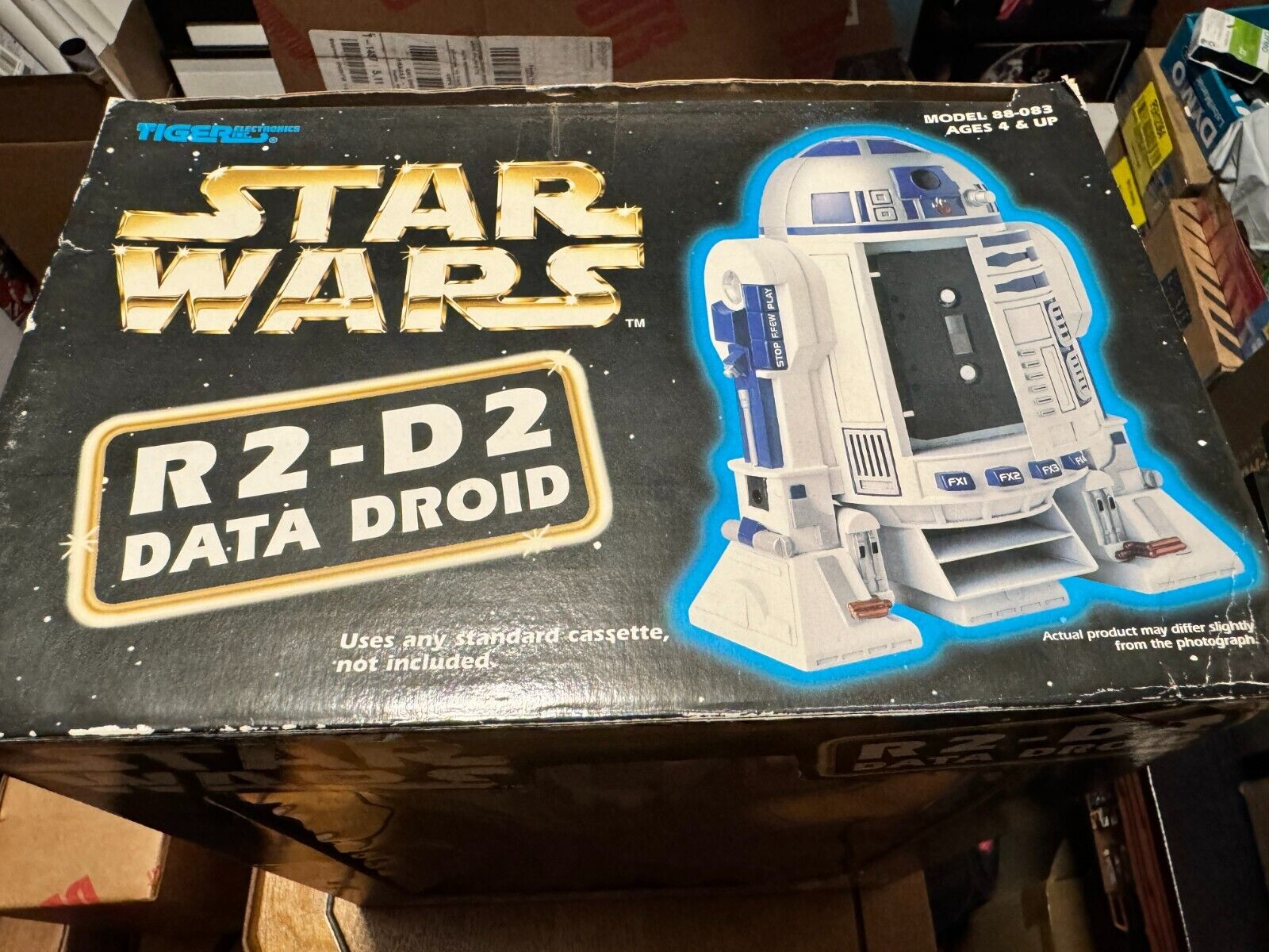 TIGER ELECTRONICS 1997 STAR WARS R2-D2 DATA DROID MODEL 88-083