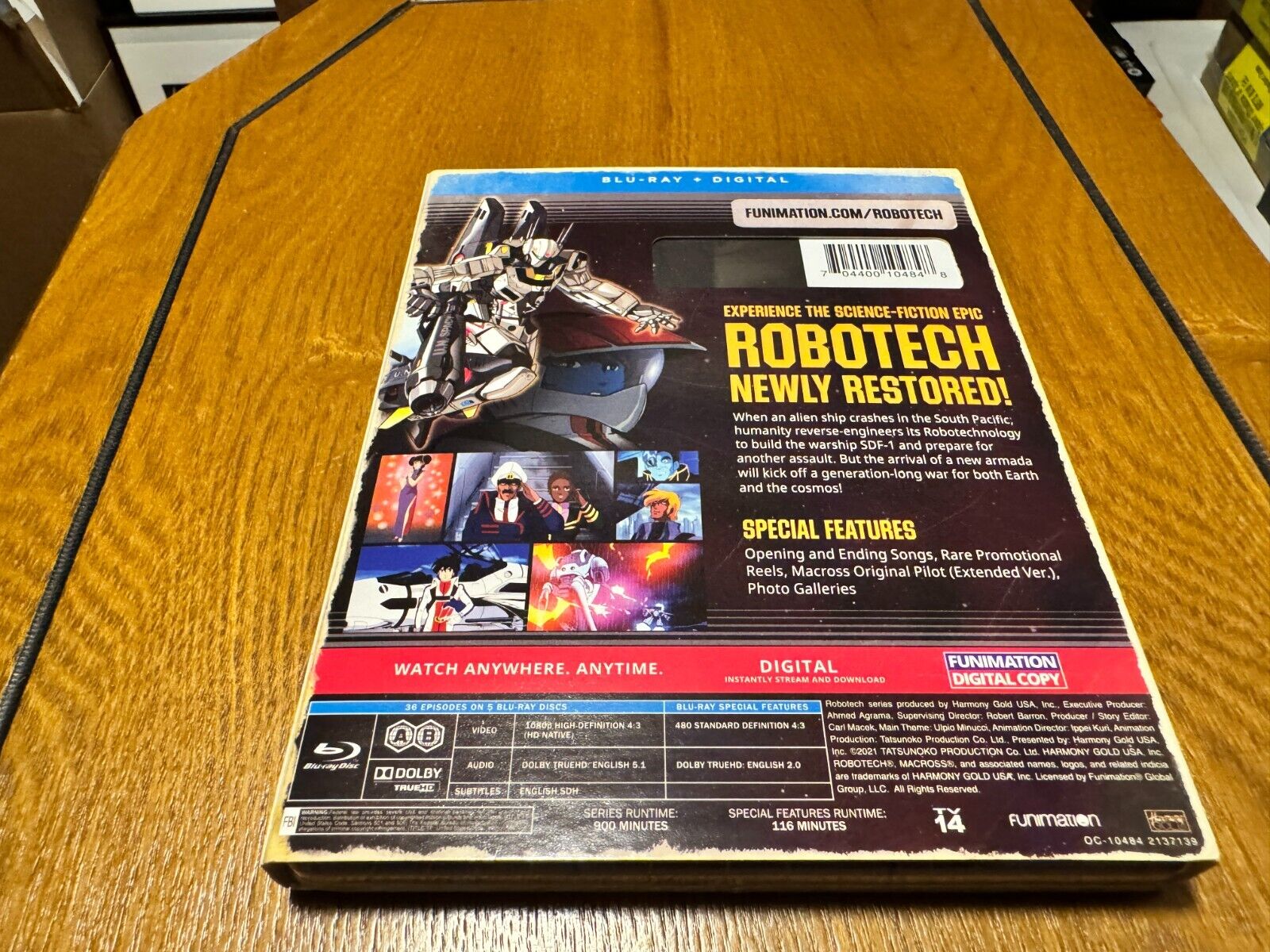 Robotech: Part 1 The Macross Saga (Blu-ray, 2021)