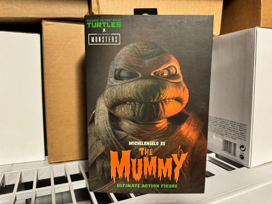 NECA Teenage Mutant Ninja x Turtles Universal Monsters - Michelangelo